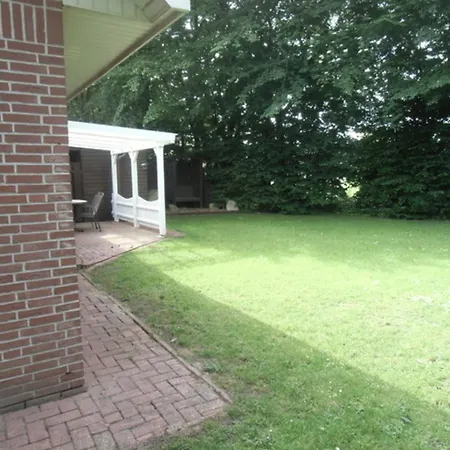 Semesterbostad Busche Re03 *